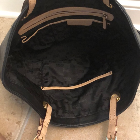 Black Michael Kors Bag - Picture 2 of 4